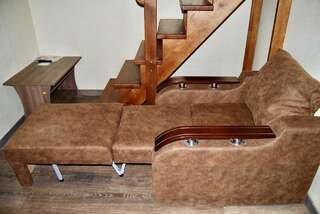 Отель Готельний комплекс WindHill Киев Трехместный номер Делюкс-5