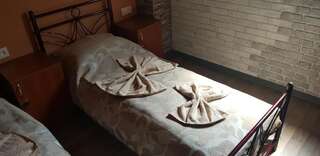 Отель Готельний комплекс WindHill Киев Двухместный номер с 2 отдельными кроватями-9